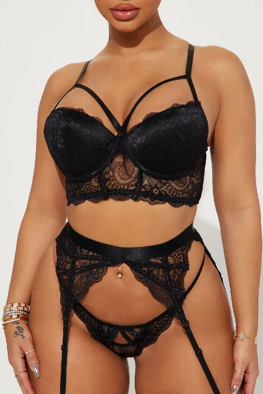 Got You Going Crazy Garter 3 Piece Set - Black