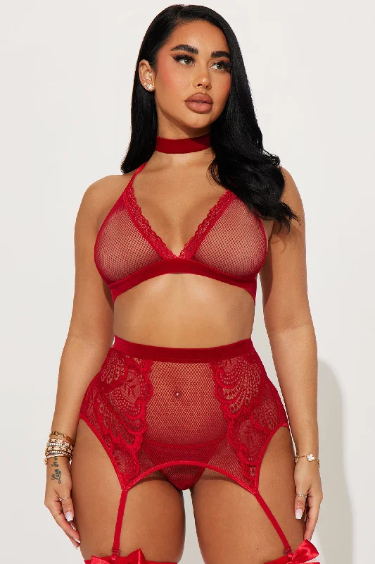 Knock On My Door Lace 3 Piece Set - Red