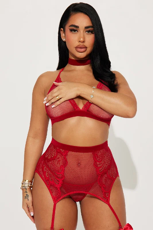 Knock On My Door Lace 3 Piece Set - Red